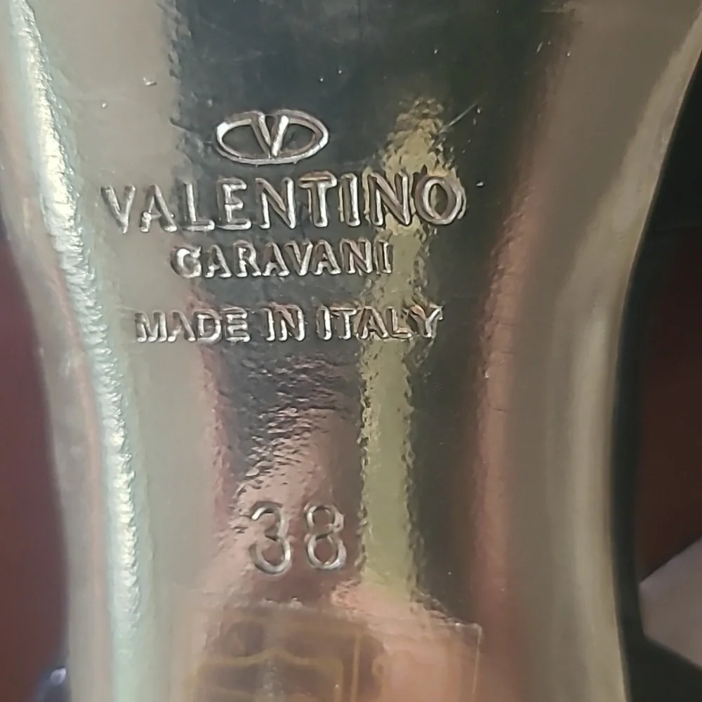 VALENTINO GARAVANI Sandals - Picture 8 of 10